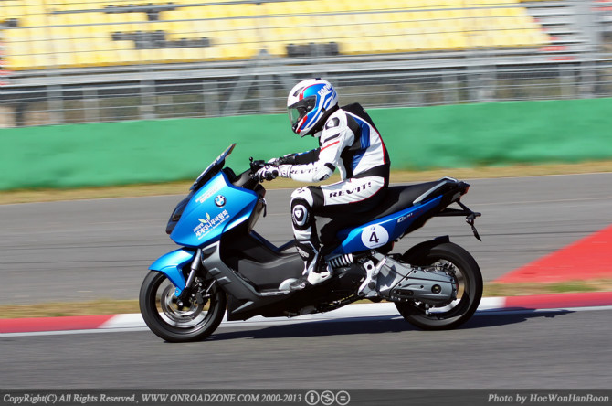 ϼŶ 2013 KMF 4 ü