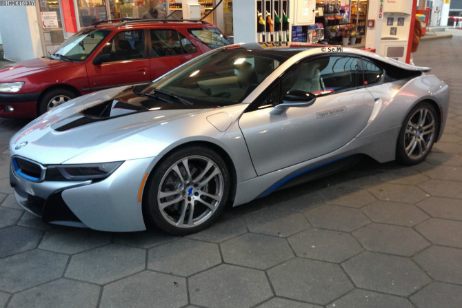 BMW-i8 ̺긮