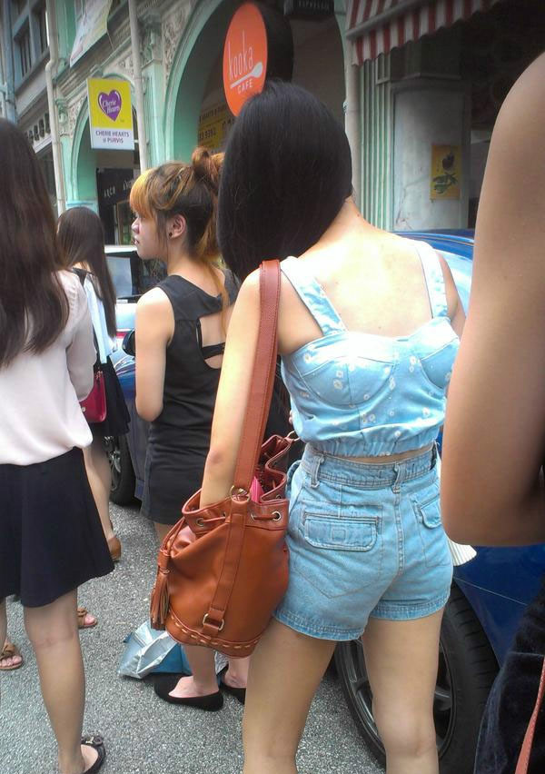 목돌아간 여자...