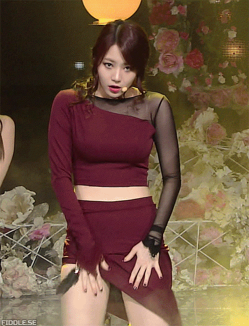 더커진 유라