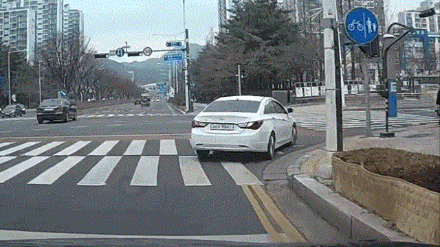 Gif_ccd02708-7851-47c3-bbbc-f0c33d0da1a3.gif