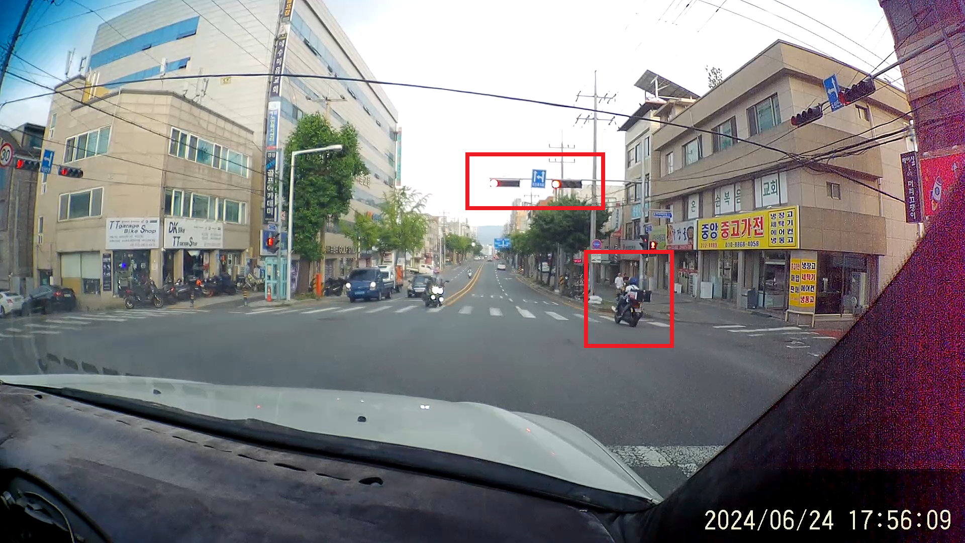 01 대전유성나0115 신호위반 오토바이 03.png