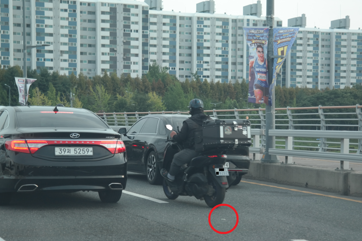 충북청주마8202 담배꽁초무단투기 오토바이 10.PNG