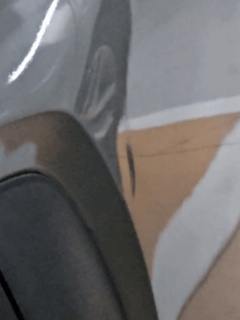 yuri1785053884_1925678957.gif