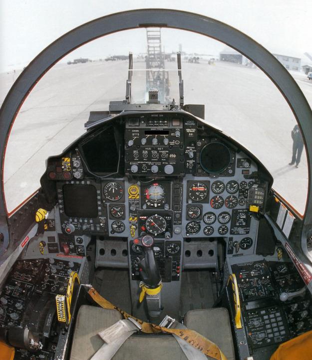 cockpit-f-15c.jpg