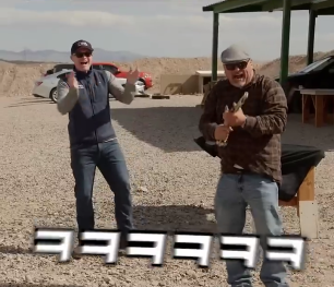 2700만원에 산 권총의 진짜 가격 (720p).mp4_000040340.png