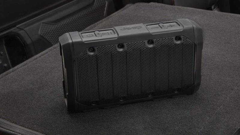 jeep-bluetooth-wireless-speaker1.jpeg