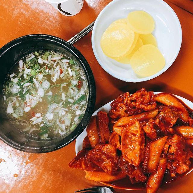 닭강정 소스가 생각날정도 끈적한 국물이 일품인 떡볶이 | 보배드림 자유게시판
