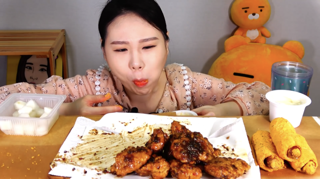 야심한밤 먹방 보다 고대로 시켰네여 ㅋㅋ | 보배드림 자유게시판