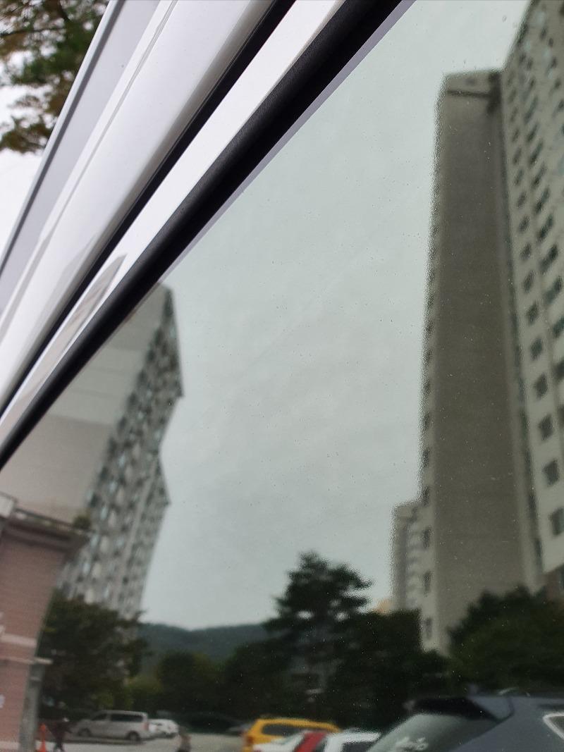 새턴 선팅 후 얼룩 도움 요청드립니다 | 보배드림 자유게시판