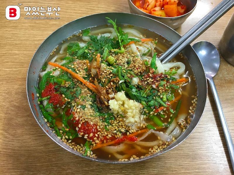 빗방울도 떨어지고 날씨가 추우니 부산 칼국수가 땡긴...... | 보배드림 자유게시판