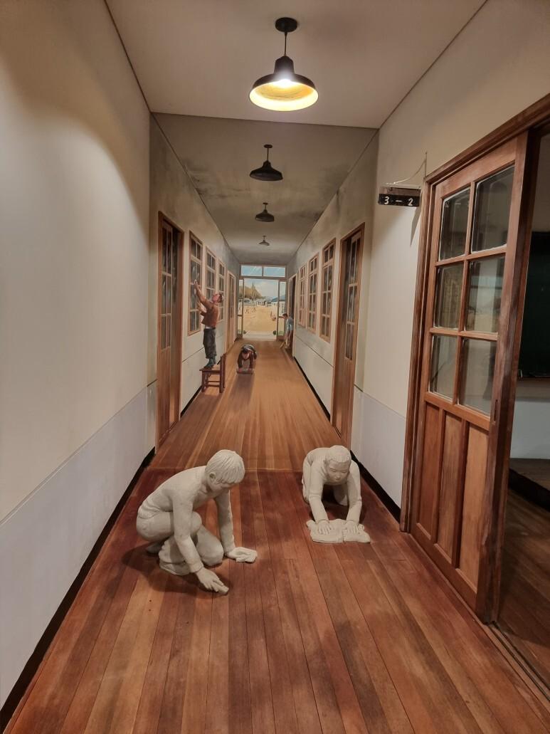 국민학교 시절 복도 왁스칠ㅋㅋㅋ | 보배드림 자유게시판