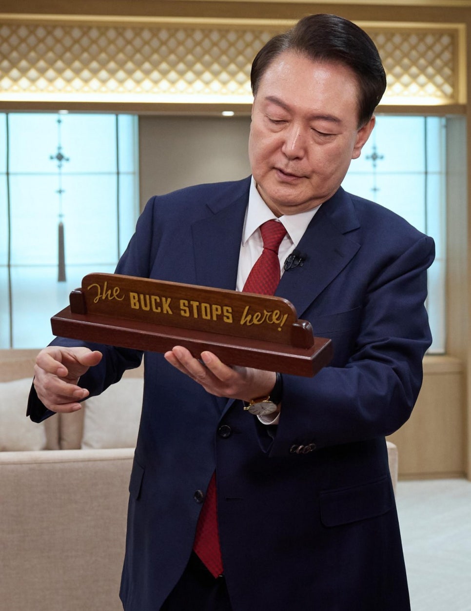 'The BUCK STOS here!' (모든 책임은 내가 진다) (3).jpg