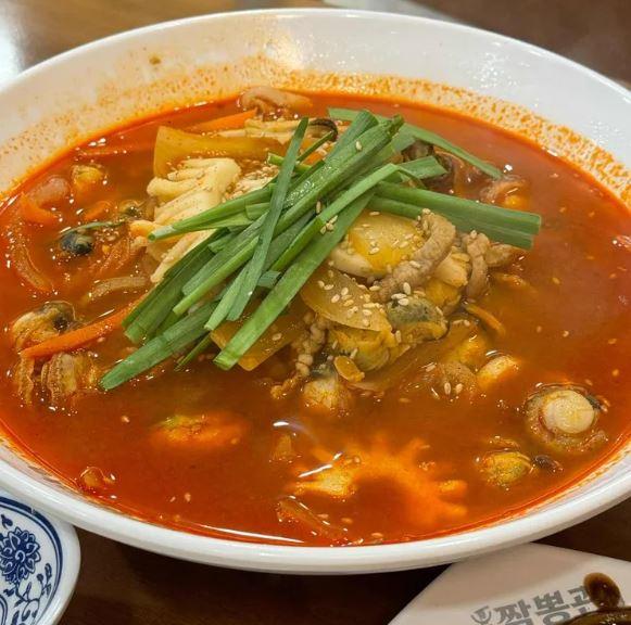 짬봉관에 짬봉이 예술인 거 같아요. | 보배드림 자유게시판