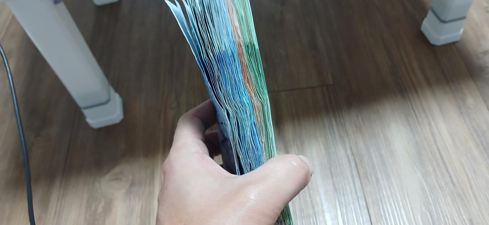 889.jpg