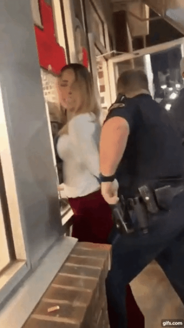 BwkW1631772006_975082500.gif