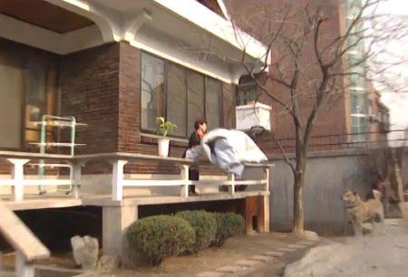 (199703)도심속 봄기운 완연 나들이 시민들 표정.mp4_147.jpg