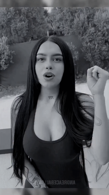 __elizzaaaaa.90_7255f6277fcb490fa67484a3915da662_1.gif