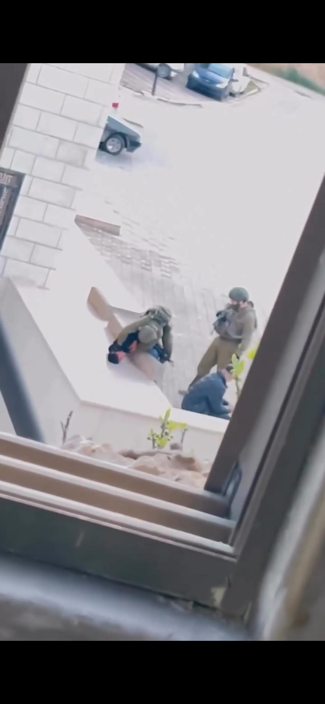 Ŭ���Ͻø� ���� �̹����� ���� �� �ֽ��ϴ�.