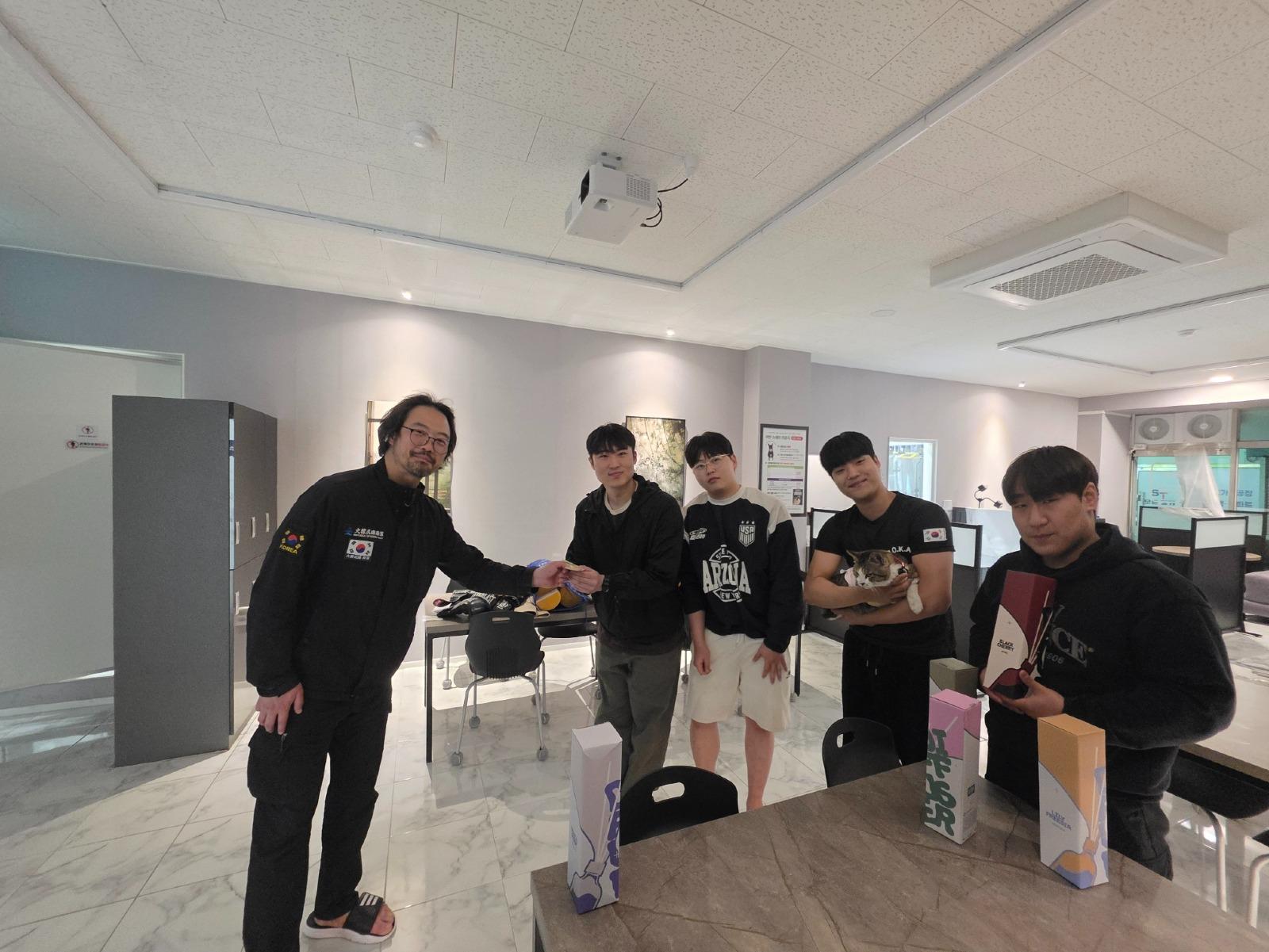 황상동 방범대원 상금-상품 수여식.jpg