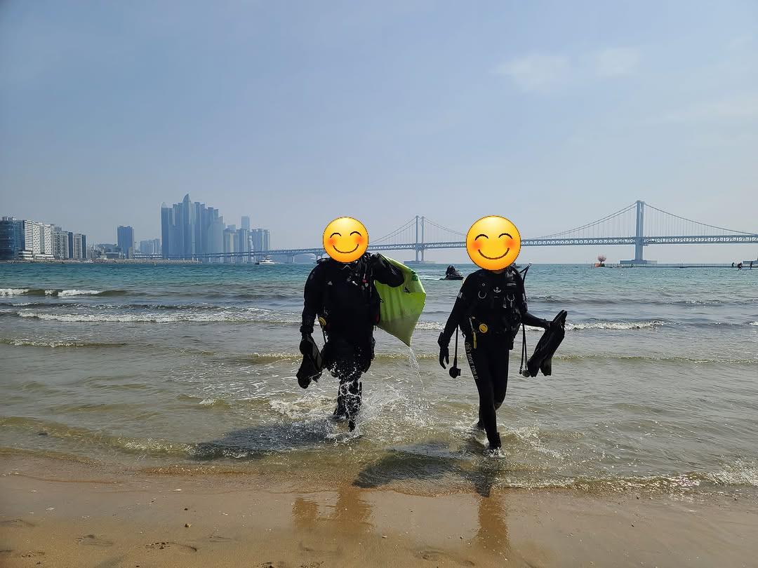 crazy_diving_team_d1f5acdb4456b845b6ae285ebda3.jpg