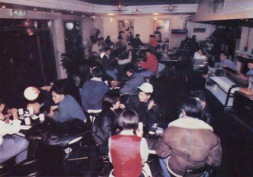 갤러리아백화점(920117 한겨레).jpg
