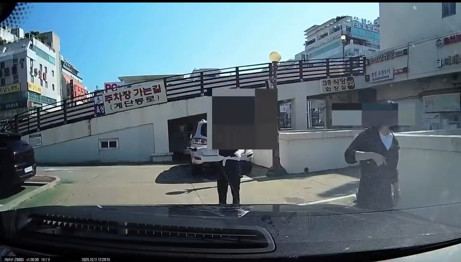 Ŭ¸¯ÇÏ½Ã¸é ¿øº» À̹ÌÁö¸¦ º¸½Ç ¼ö ÀÖ½À´Ï´Ù.