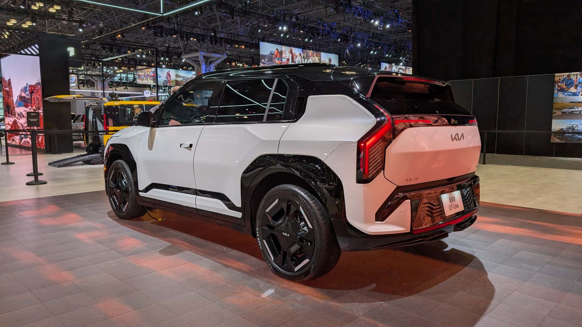 kia-ev3 (2).jpg