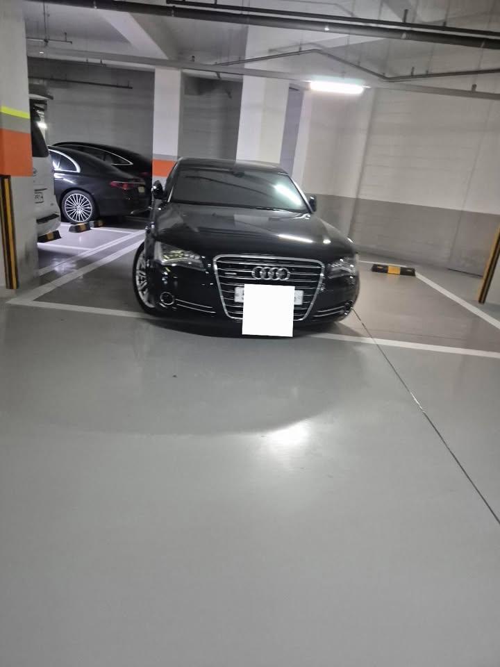 보배드림 인스타 DM 제보-강원 원주 2자리주차 후 주차공간 독점지바겐, A8 이웃이 2자리주차해 다른차가 주차못하게 공간을 독점하고 있습니다.최소 2년 이상 지속된 상황입 (2).jpg