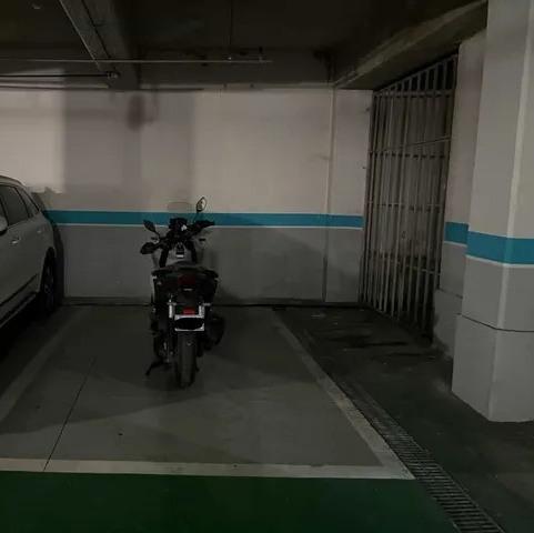 보배드림 인스타 DM 제보주차장 로얄석 알박기알박기 항의 쪽지입니다.오토바이 주차는 대부분의 아파트처럼 추가 주차료를 받고 있지 않습니다.한 이웃이 로얄 주차 자리에 오토바 (1).jpg