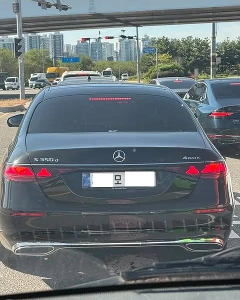 보배드림 인스타 DM 제보페이스리프트 27년형 벤츠 S350d 4매틱#S클래스 #벤츠S클래스 #S350d #제보 #보배드림제보 방법-인스타 DM 또는 이메일(bobaedre.jpg