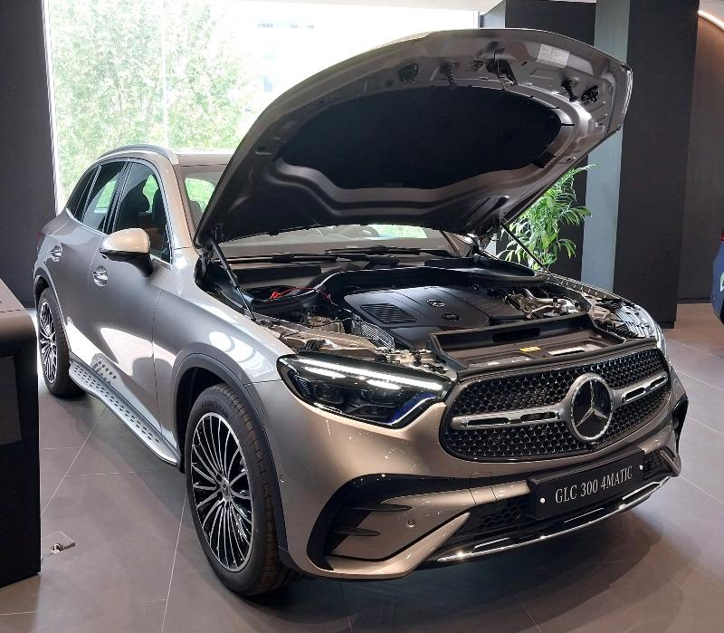 신형 벤츠 GLC 300 4MATIC 모하비 실버 색상 직찍!