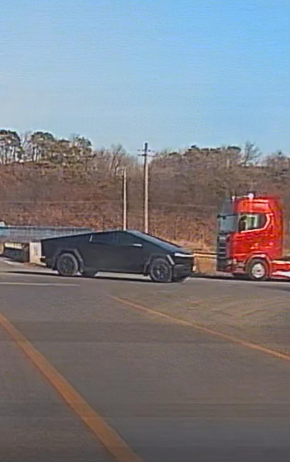 Screenshot_20260307_164401_Video Player.jpg