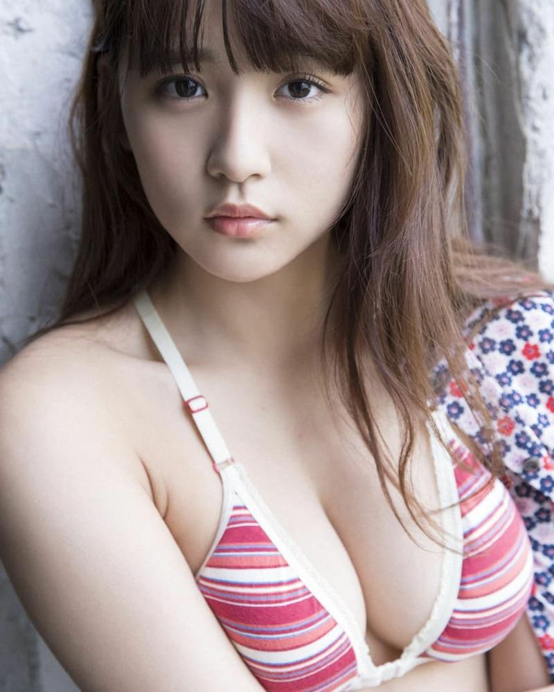 gravure_daily_CEsf0AGDwEs.jpg