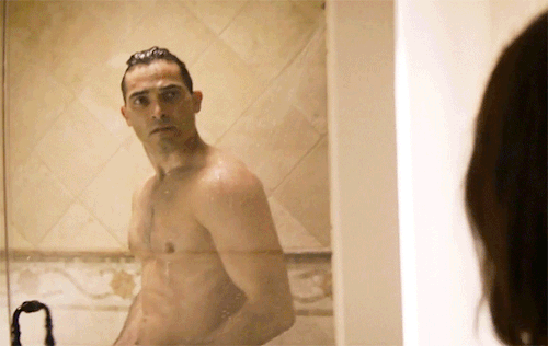 Tyler Hoechlin - Palm Springs1.gif
