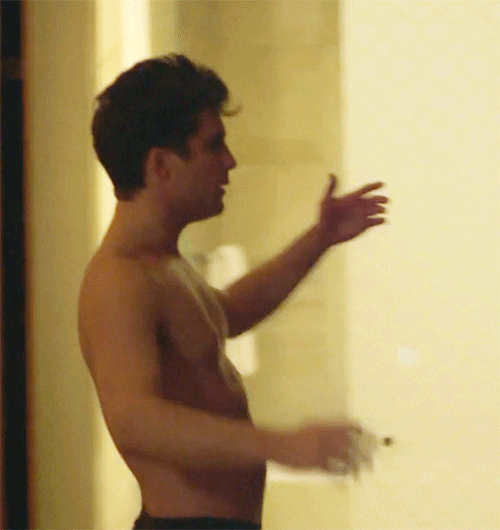 Diego Boneta - Luis Miguel- La Serie1.gif