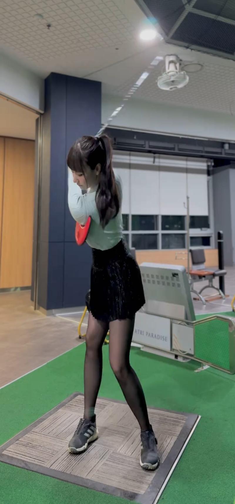 Screenshot_20250503_123342_MX Player.jpg