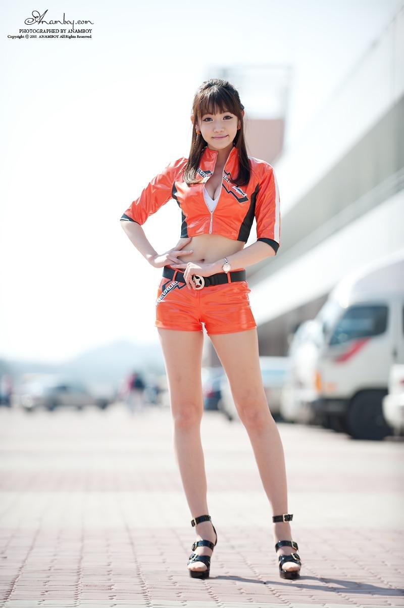 12020A384FF922650E.jpg