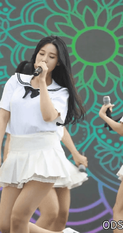 b428e6eca7e948678d62e9d765a5f2c2.gif