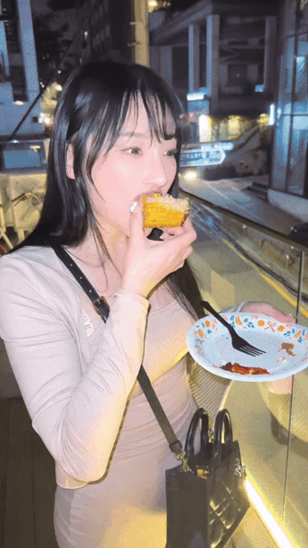 옥수수가 잘못했네? 피플더테라스 옥수수 잘먹어서이뻐 청담 (1).gif