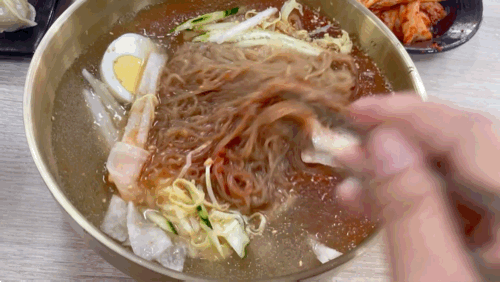 다운로드 (1).gif