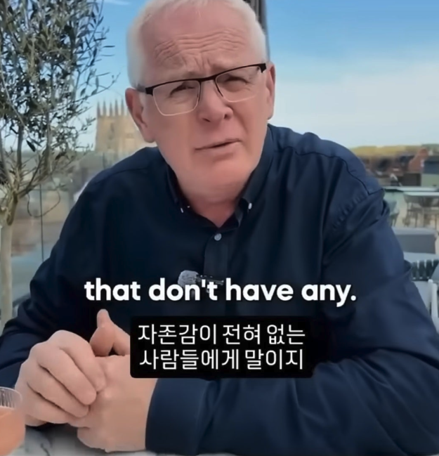 GyZ4HIYbMAAVxPL.png
