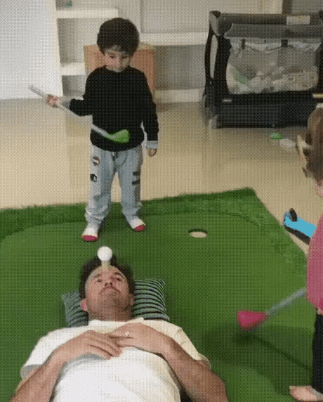아빠놀아줘.gif