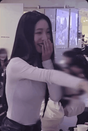 GIF_20260209_151446_432.gif