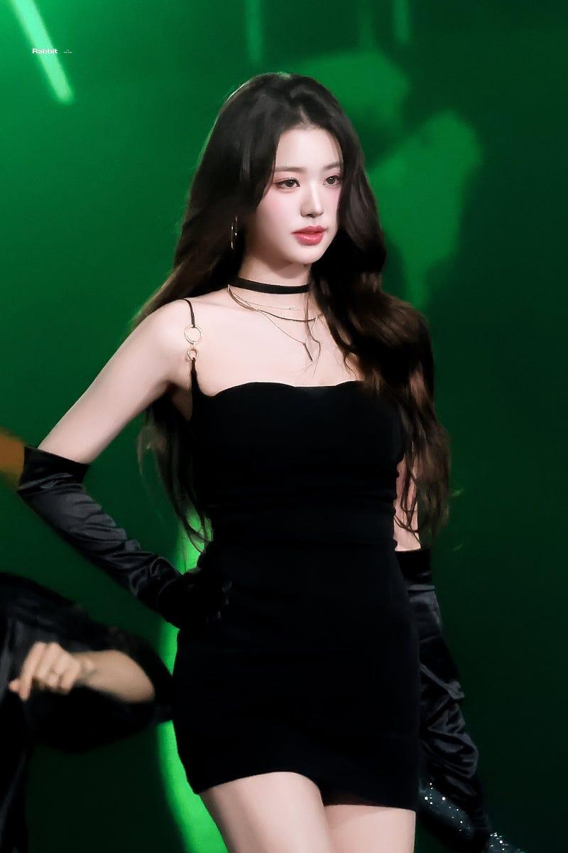 241220-Wonyoung-at-KBS-Song_Festival-2.jpg