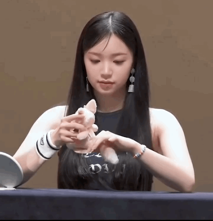 IMB_UFefuY.gif
