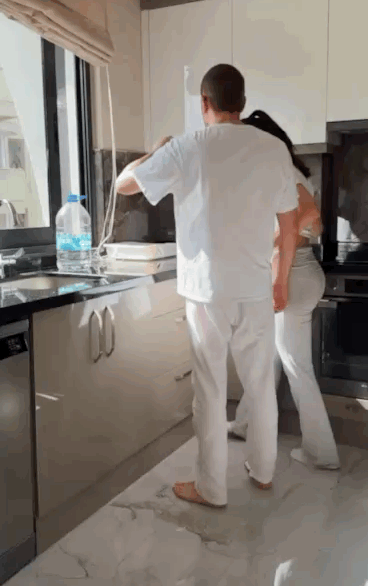 IMB_DDv3zD.gif