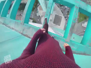 Bgw5e286cc08421b.gif
