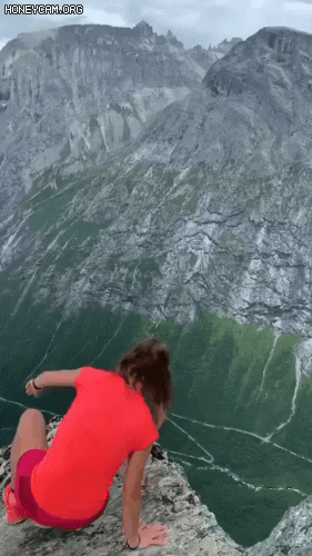 AgQW1637616093_2142707912.gif