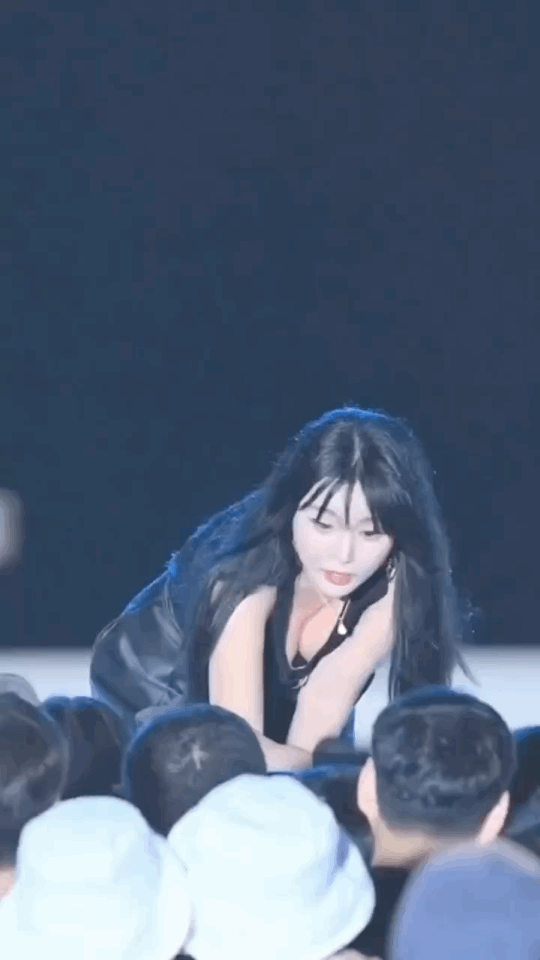 IMB_KDj4Mx.gif